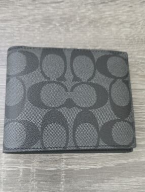Coach Men's Signature C Wallet in Black/Charcoal